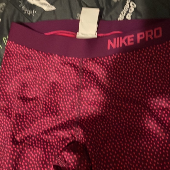 NWT Nike Pro Series Leggings - Picture 2 of 9